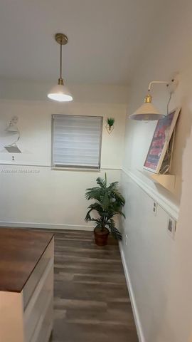 8420 Byron Ave 6, Miami Beach, FL 33141