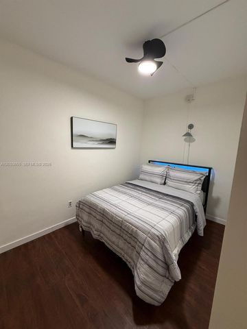 8420 Byron Ave 6, Miami Beach, FL 33141