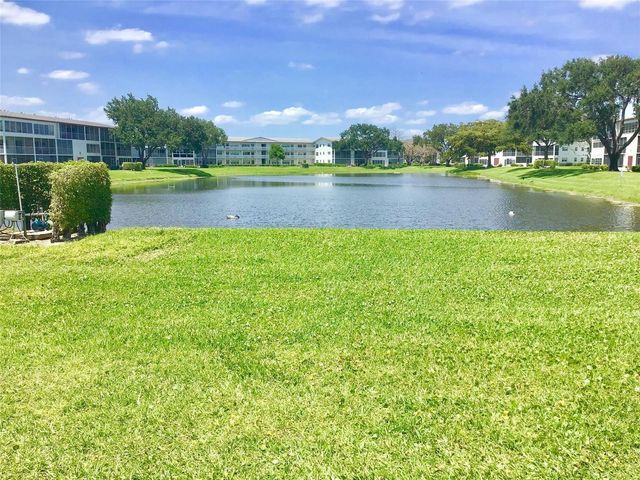 135 Fanshaw D 135, Boca Raton, FL 33434
