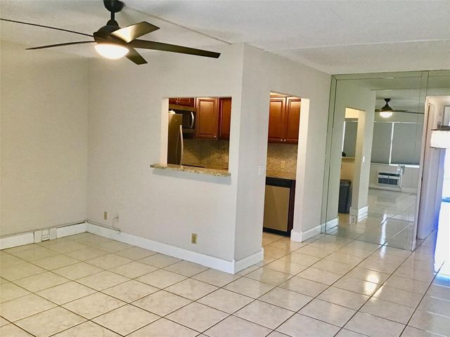 135 Fanshaw D 135, Boca Raton, FL 33434