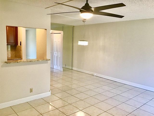 135 Fanshaw D 135, Boca Raton, FL 33434