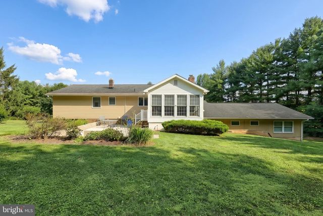 488 FUHRMAN MILL RD, Hanover, PA 17331