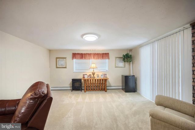 488 FUHRMAN MILL RD, Hanover, PA 17331