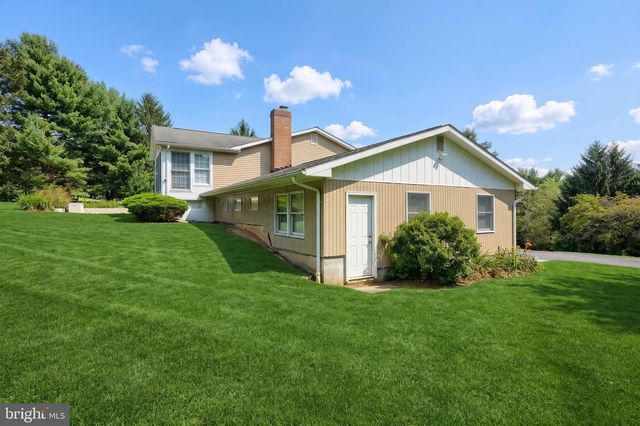 488 FUHRMAN MILL RD, Hanover, PA 17331