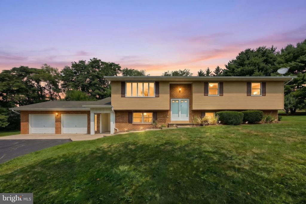 488 FUHRMAN MILL RD, Hanover, PA 17331