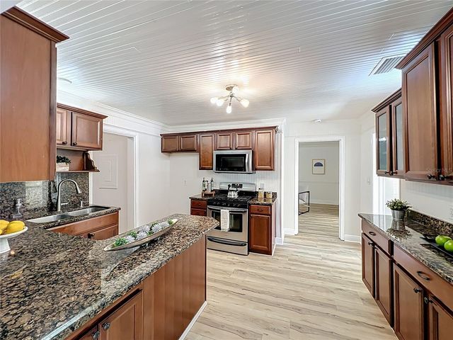 1905 SEMINOLE TRAIL, Lakeland, FL 33803