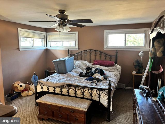 347 W MONROE AVE, Magnolia, NJ 08049