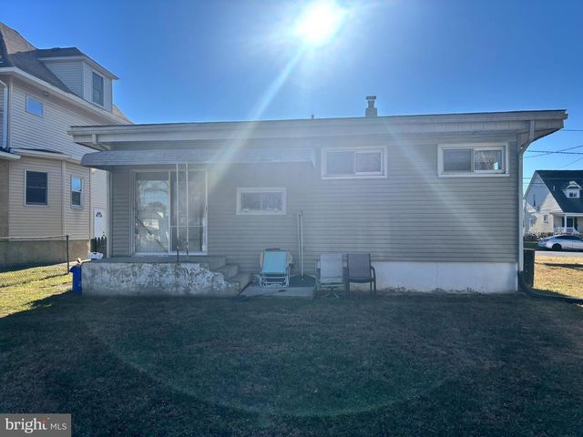 347 W MONROE AVE, Magnolia, NJ 08049