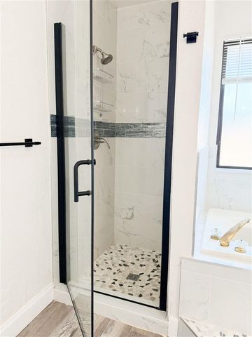 11 NW Forest Place, Lawton, OK 73505