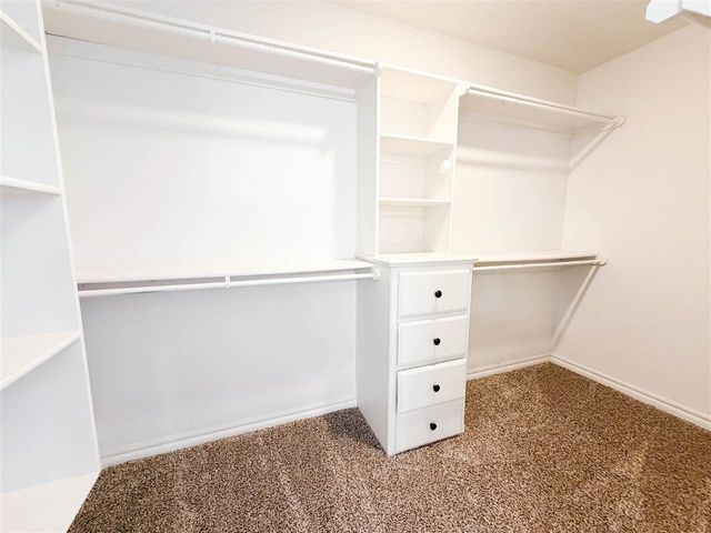 11 NW Forest Place, Lawton, OK 73505