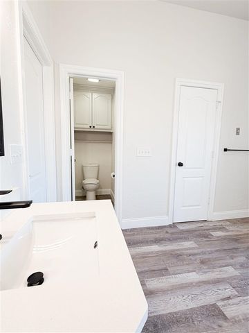 11 NW Forest Place, Lawton, OK 73505