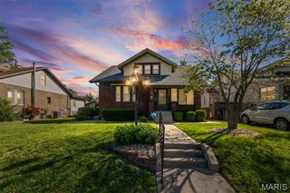 200 S Douglas Avenue, Belleville, IL 62220