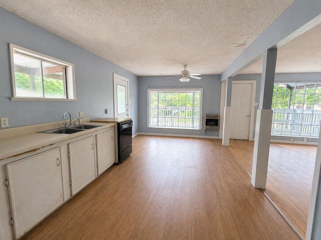 205 Loon Bay Drive, Gun Barrel City, TX 75156