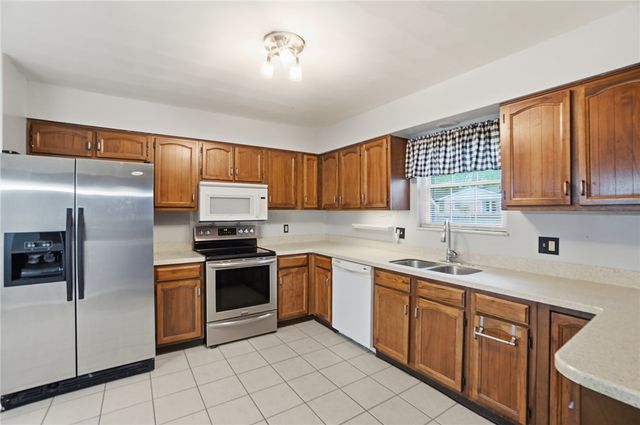 1326 W Trade Square, Troy, OH 45373