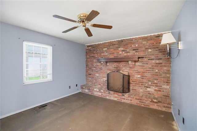 1326 W Trade Square, Troy, OH 45373