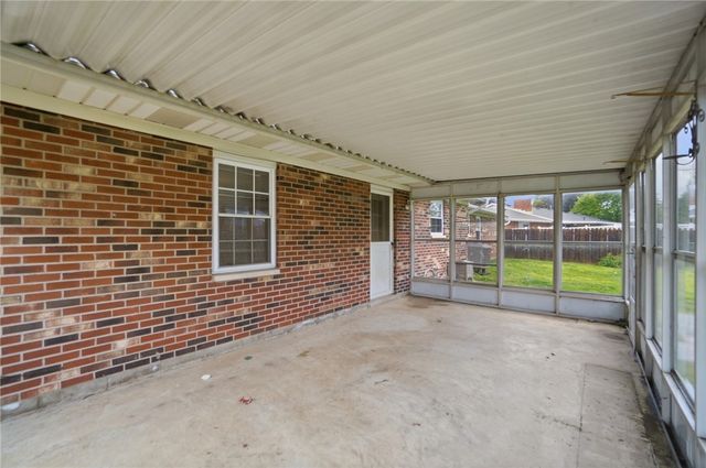 1326 W Trade Square, Troy, OH 45373