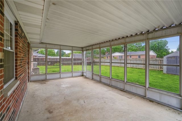 1326 W Trade Square, Troy, OH 45373