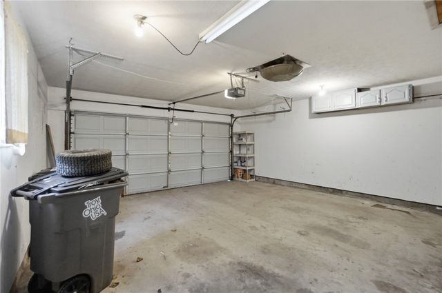 1326 W Trade Square, Troy, OH 45373