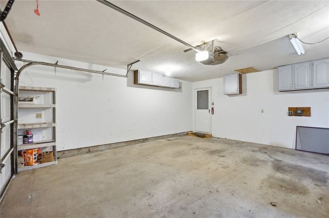 1326 W Trade Square, Troy, OH 45373