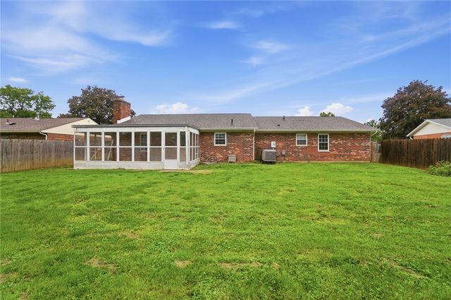 1326 W Trade Square, Troy, OH 45373