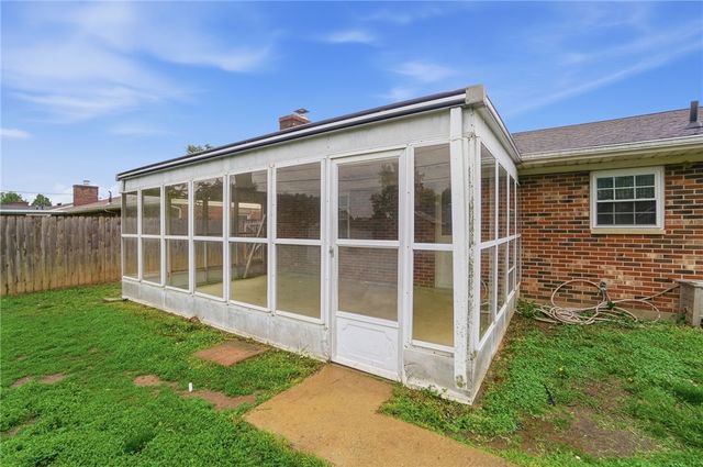 1326 W Trade Square, Troy, OH 45373