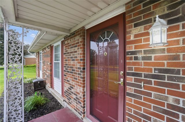 1326 W Trade Square, Troy, OH 45373