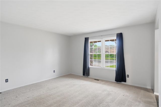 1326 W Trade Square, Troy, OH 45373