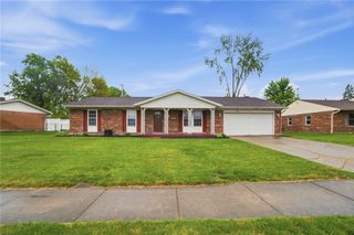 1326 W Trade Square, Troy, OH 45373