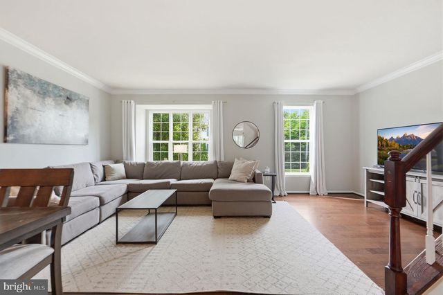 14222 LEGEND GLEN CT, Gainesville, VA 20155