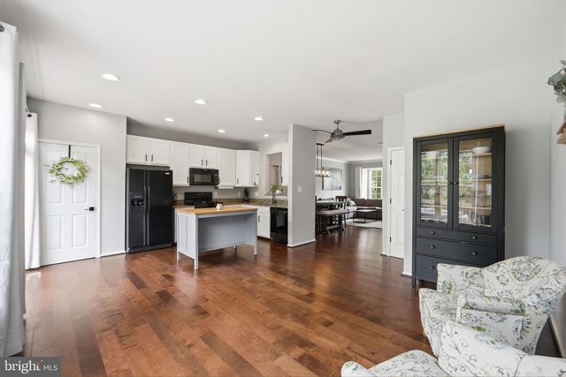 14222 LEGEND GLEN CT, Gainesville, VA 20155