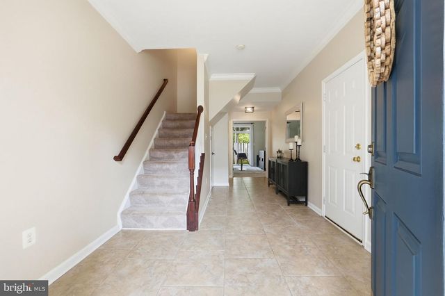 14222 LEGEND GLEN CT, Gainesville, VA 20155