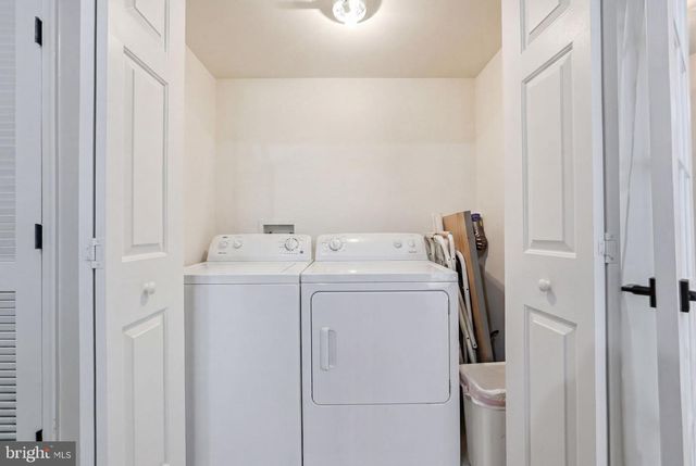 14222 LEGEND GLEN CT, Gainesville, VA 20155