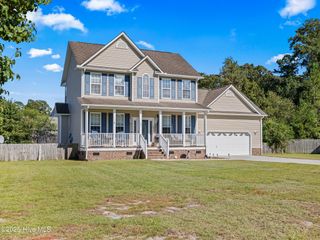 107 Daniel Court, Richlands, NC 28574
