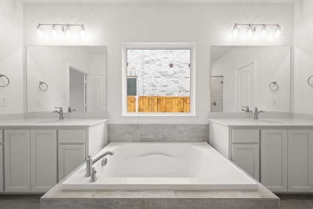1022 Wheatland Drive, Justin, TX 76247