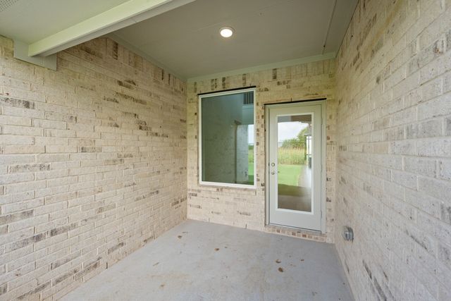 1022 Wheatland Drive, Justin, TX 76247