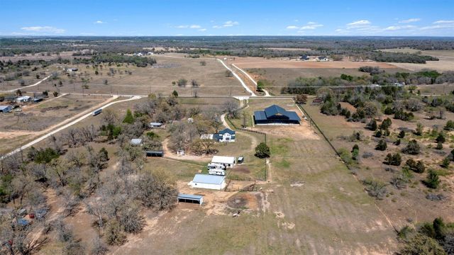 359 N County Line RD, Elgin, TX 78621