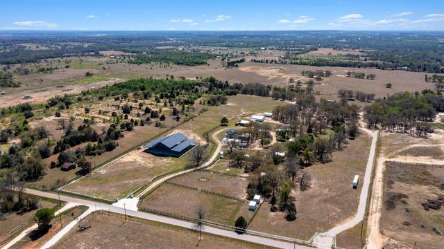 359 N County Line RD, Elgin, TX 78621