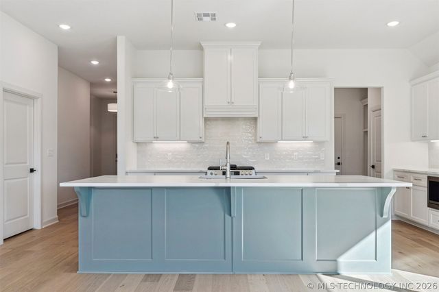 9726 E 132nd Street, Bixby, OK 74008