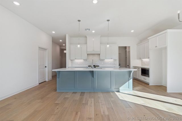 9726 E 132nd Street, Bixby, OK 74008