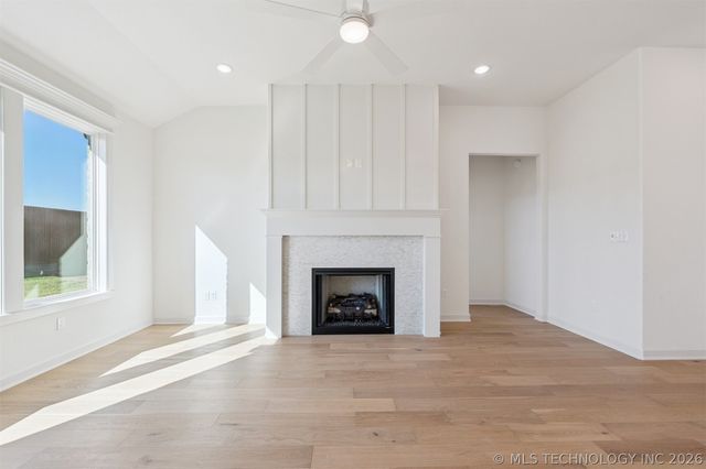 9726 E 132nd Street, Bixby, OK 74008