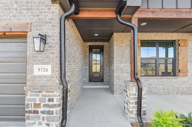 9726 E 132nd Street, Bixby, OK 74008