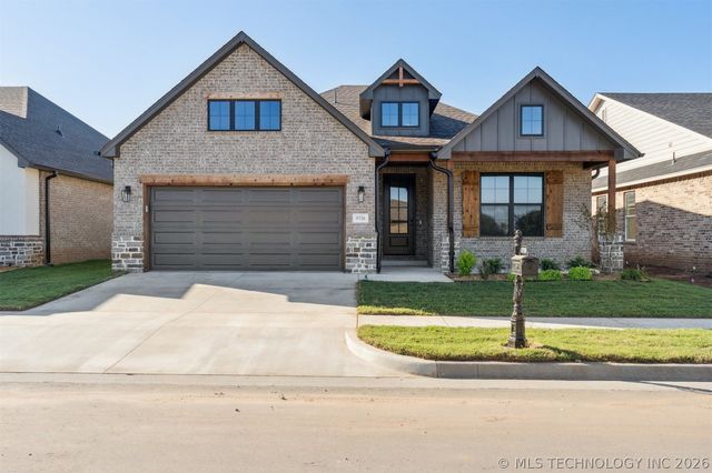 9726 E 132nd Street, Bixby, OK 74008