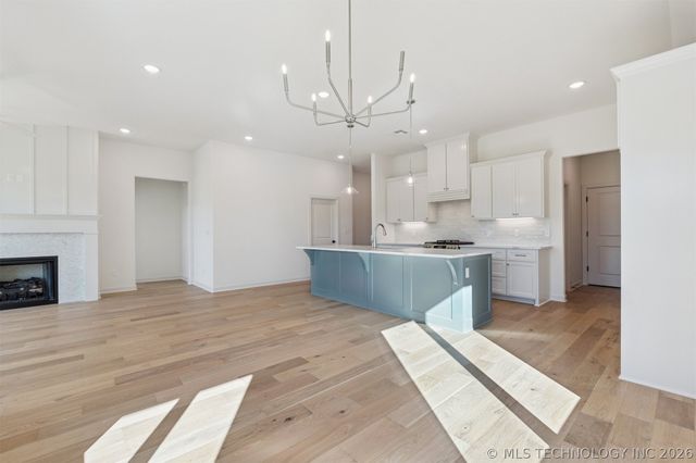 9726 E 132nd Street, Bixby, OK 74008