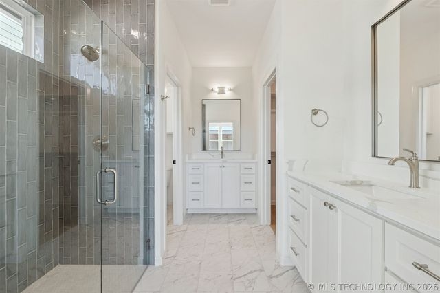 9726 E 132nd Street, Bixby, OK 74008