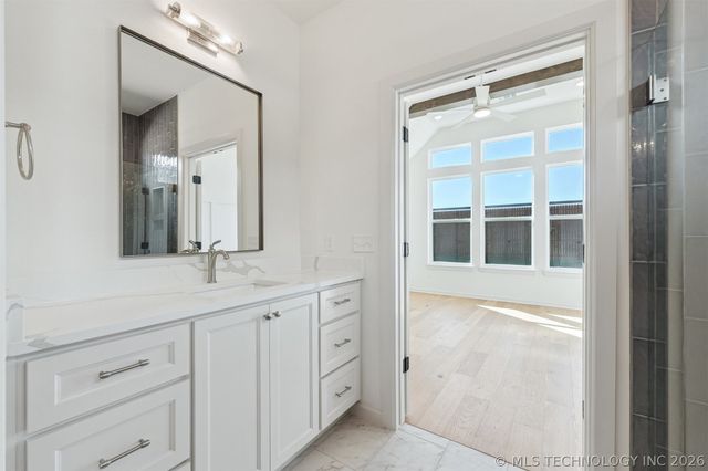 9726 E 132nd Street, Bixby, OK 74008