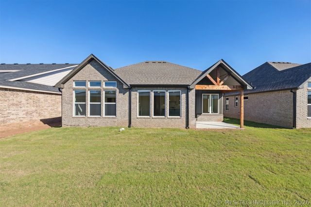 9726 E 132nd Street, Bixby, OK 74008