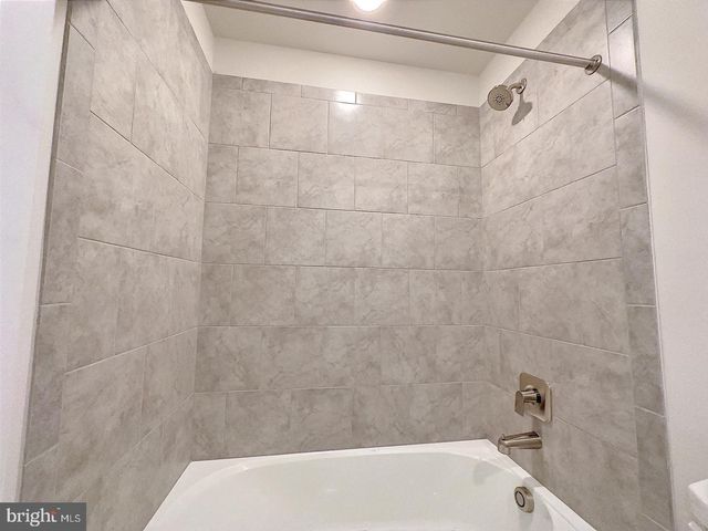 1710 HUBER RD, Essex, MD 21221