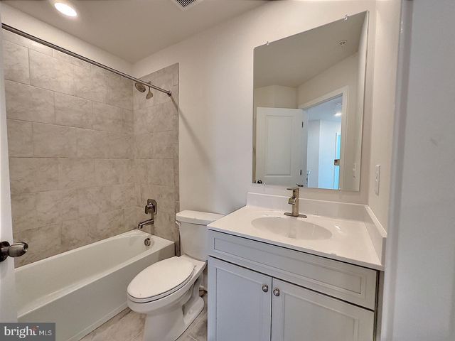 1710 HUBER RD, Essex, MD 21221
