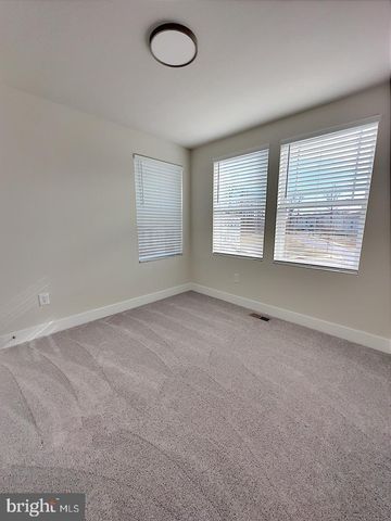 1710 HUBER RD, Essex, MD 21221