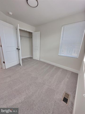 1710 HUBER RD, Essex, MD 21221